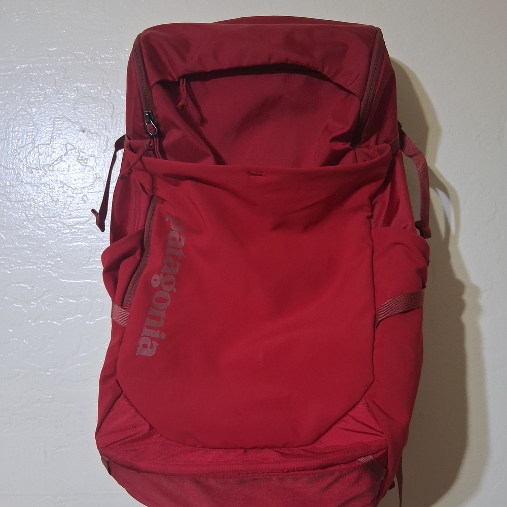Patagonia Red Men's Daypack Backpack - Picture 3 of 8